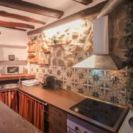 Apartament Loft Apartamento La Cova - Casa Notari - Zona Montrebei *